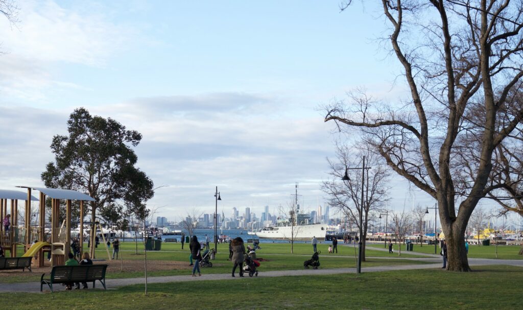 Commonwealth Reserve