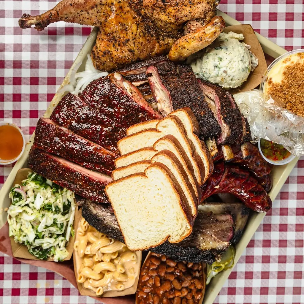 Goldee's Barbecue barbecue food, photo credited to @goldeesbbq on Instagram.