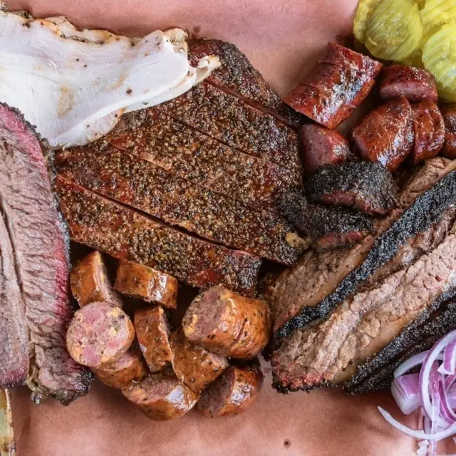 Cattleack Barbeque barbecue food, photo credited to @papercitydallas on Instagram.