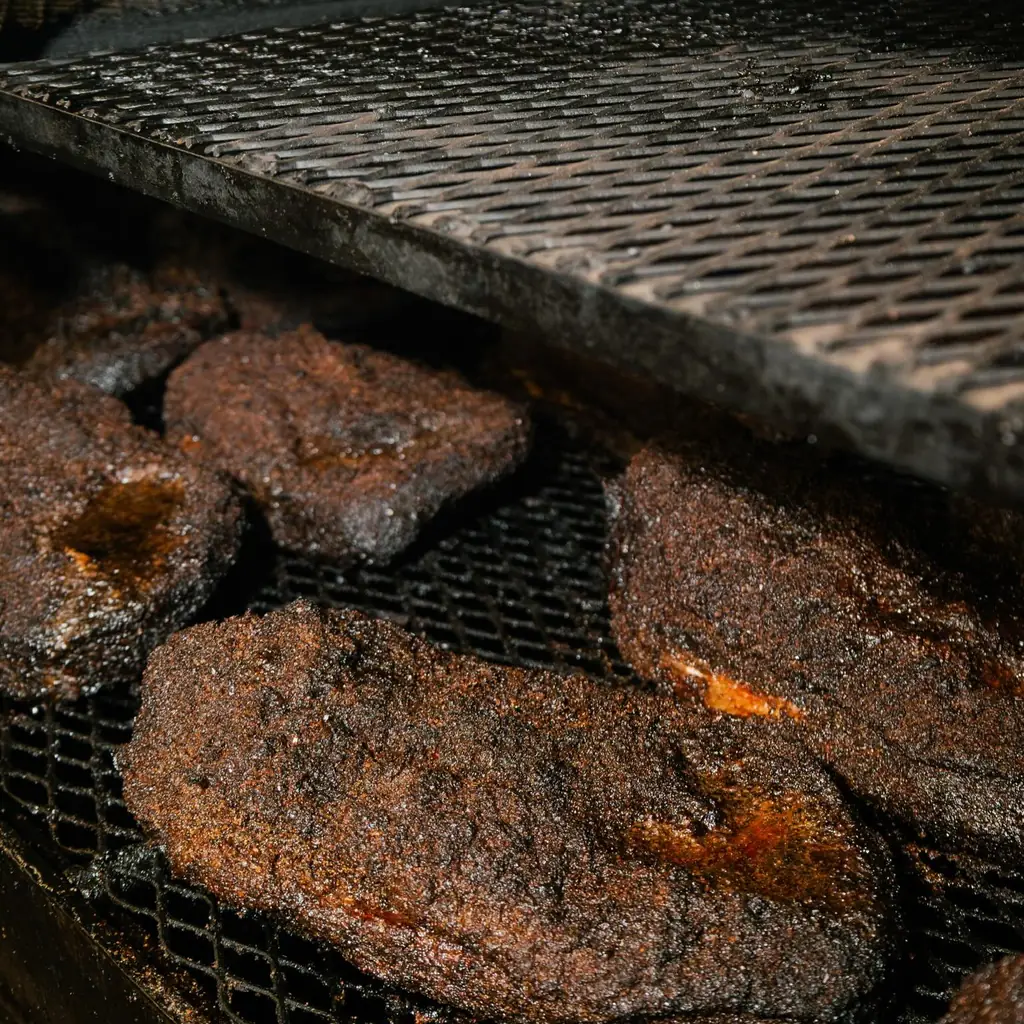 2M Smokehouse barbecue food, photo credited to @2msmokehouse on Instagram.