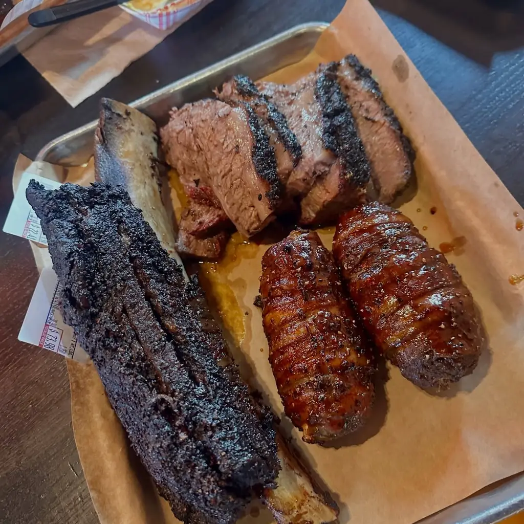 Hutchins BBQ barbecue food, photo credited to @serenam_91 on Instagram.