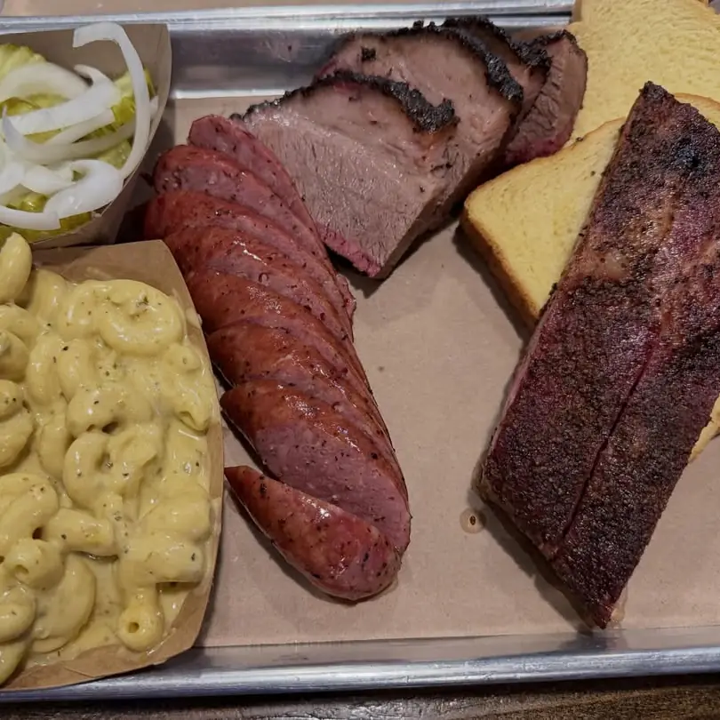 Hurtado Barbecue barbecue food, photo credited to @sarabi_foods on Instagram.