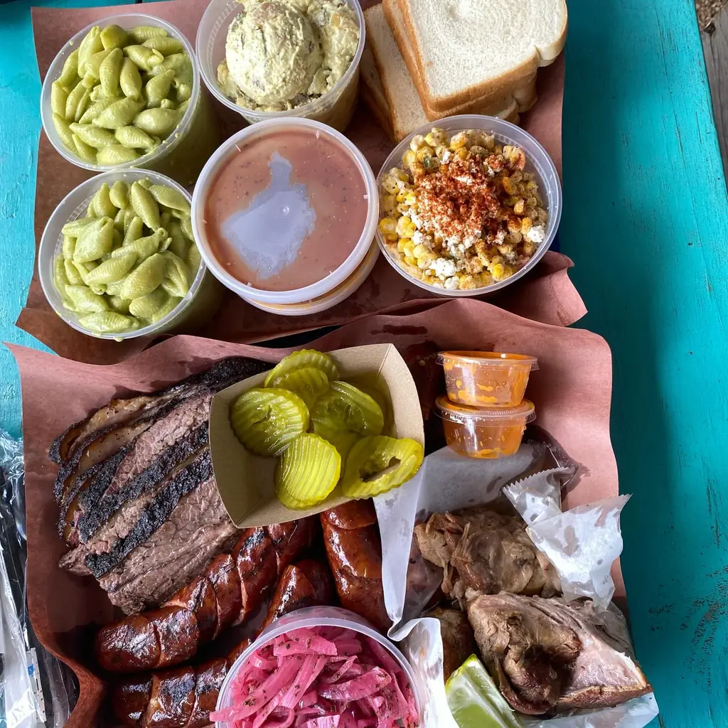 Reese Bros Barbecue barbecue food, photo credited to @leanneontheside on Instagram.