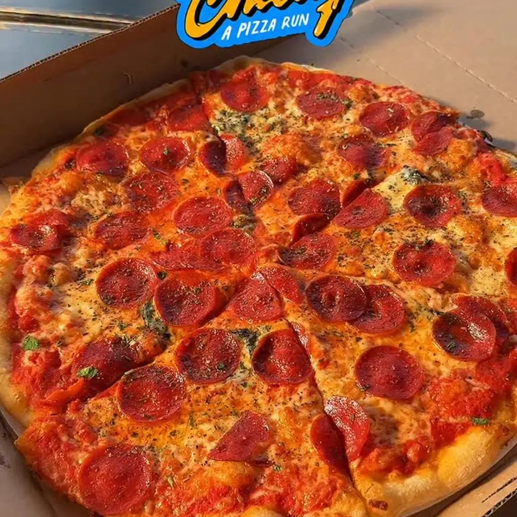 Bob's Pizza, photo credited to @yummychicago_ on Instagram.