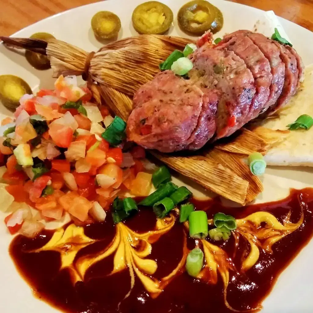 RJ's Bob-Be-Que Shack, Mission, photo credited to @polyglotfoodie on Instagram.