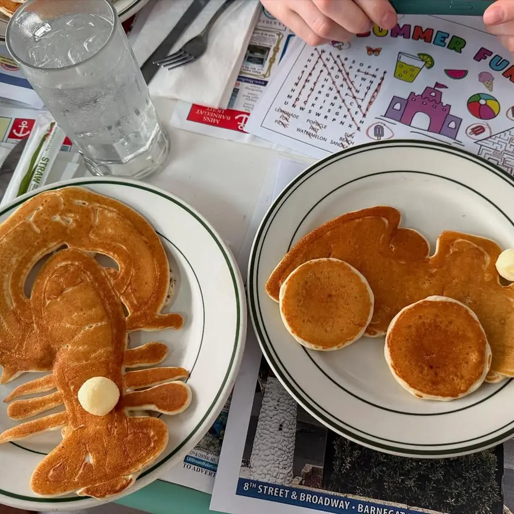 Mustache Bill's Diner, Barnegat Light, photo credited to @lindsaybakerfoodie on Instagram.