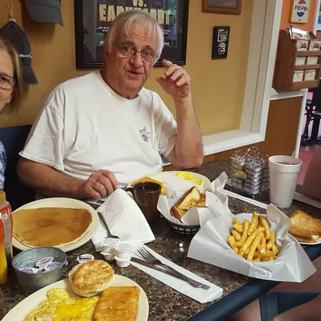 Smiley's Lexington BBQ, Lexington, photo credited to @docyounts on Instagram.