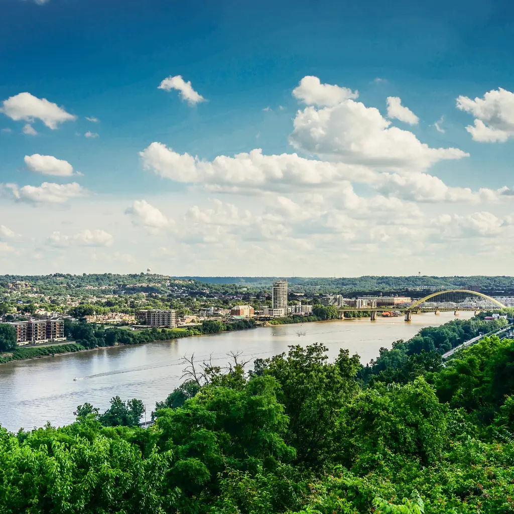 The Ohio River between Kentucky and Ohio.