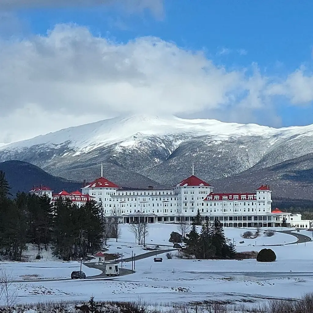 The Omni Mount Washington Resort below the snow-covered Presidential Range in Bretton Woods, New Hampshire